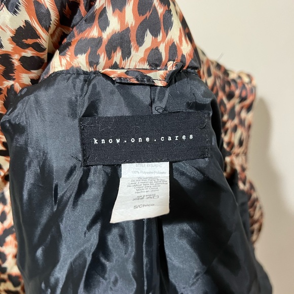 Cheetah Print light Jacket - Picture 5 of 5